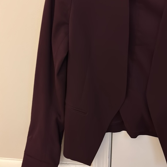Theory structured maroon blazer - Picture 2 of 2